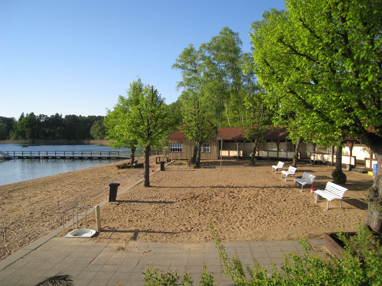 Kleine Villa am See